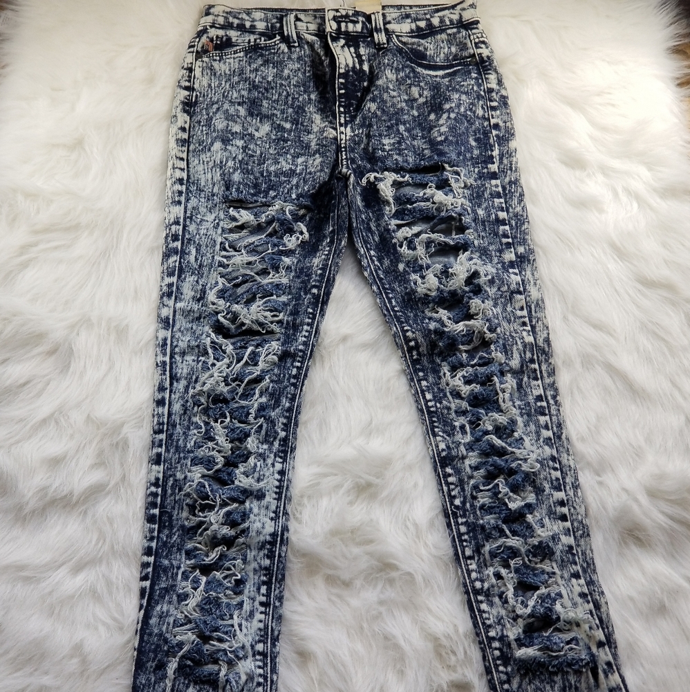 Sneak peek skinny jeans